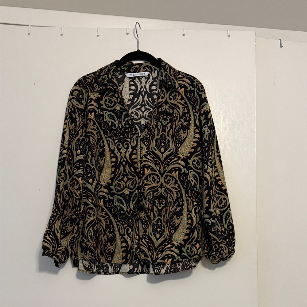 Zara Flowy Printed Shirt size small
